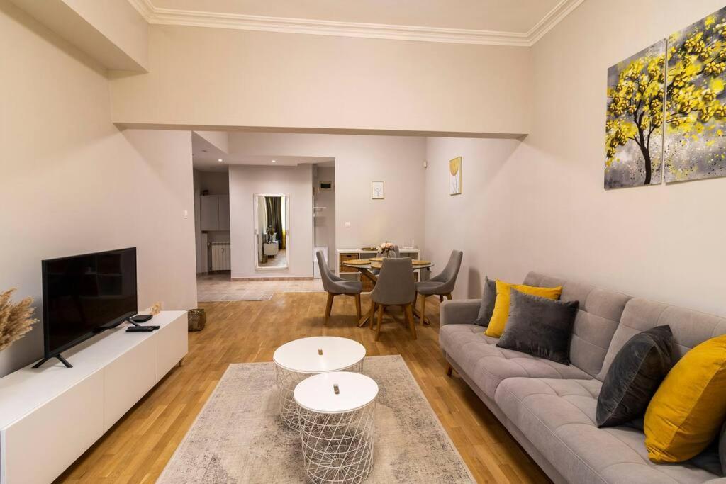 Spacious Aristocratic Apt. With A Colourful View Sófia Exterior foto