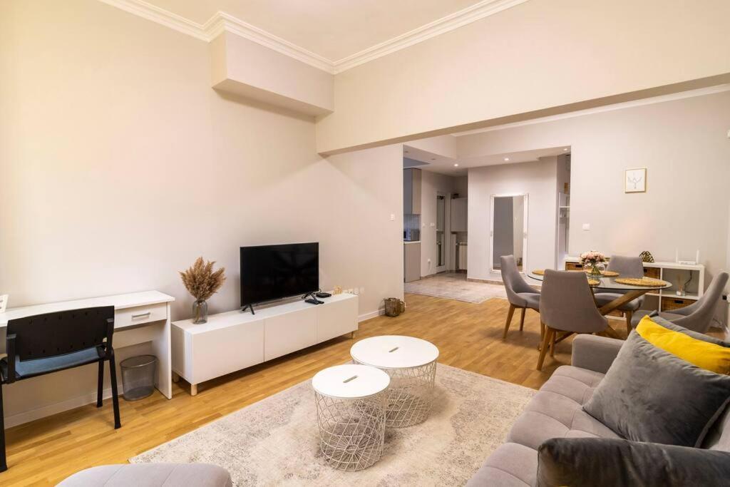 Spacious Aristocratic Apt. With A Colourful View Sófia Exterior foto